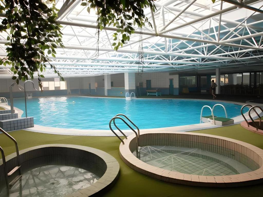 Jinan Yuquan Simpson Hotel Ngoại thất bức ảnh