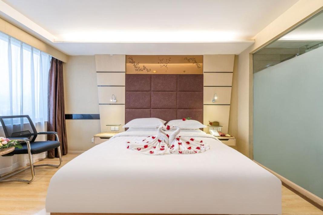 Jinan Yuquan Simpson Hotel Ngoại thất bức ảnh